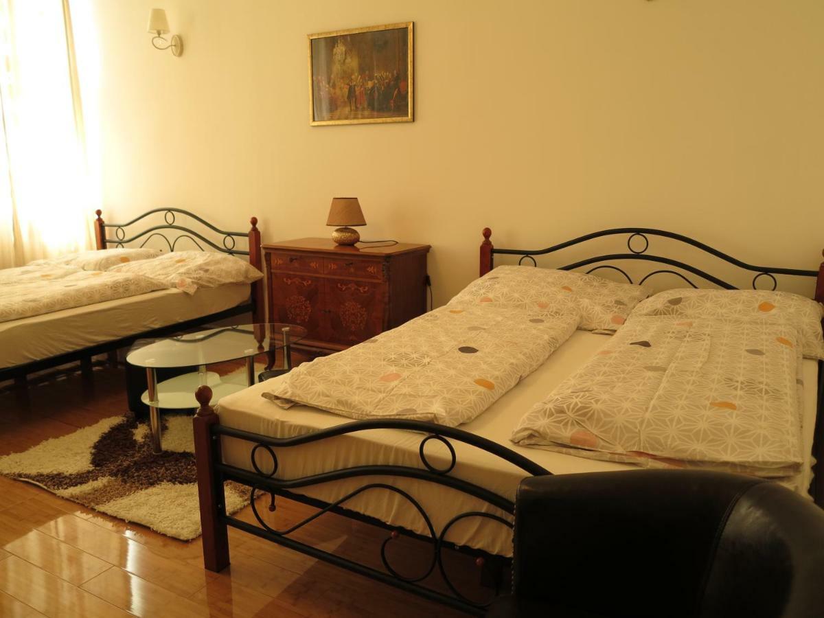 Small Luxury Kapitol Apartment Βιέννη Εξωτερικό φωτογραφία