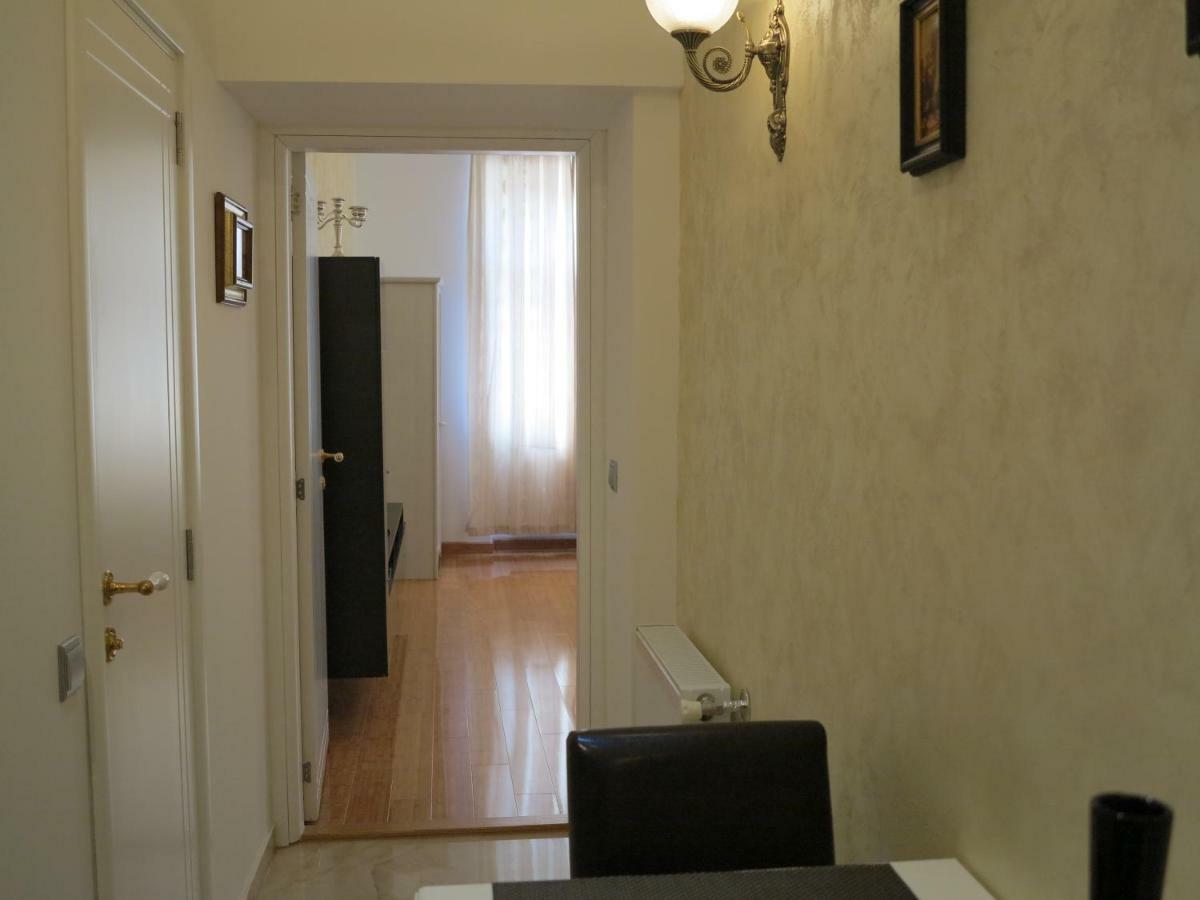 Small Luxury Kapitol Apartment Βιέννη Εξωτερικό φωτογραφία