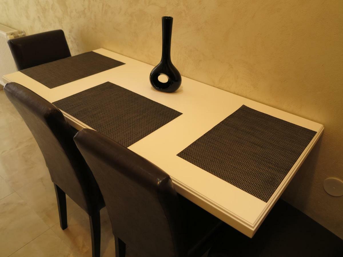 Small Luxury Kapitol Apartment Βιέννη Εξωτερικό φωτογραφία