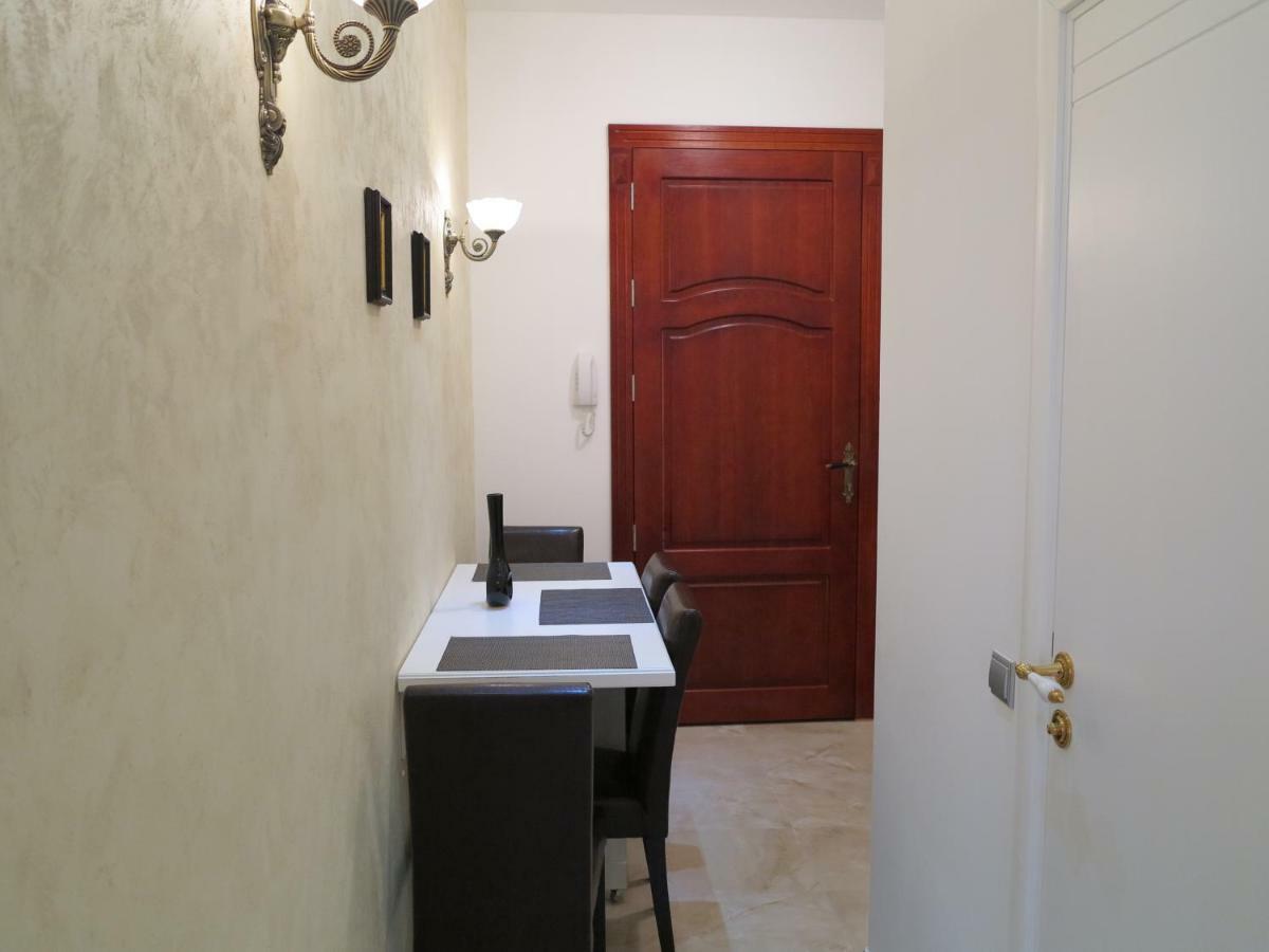 Small Luxury Kapitol Apartment Βιέννη Εξωτερικό φωτογραφία