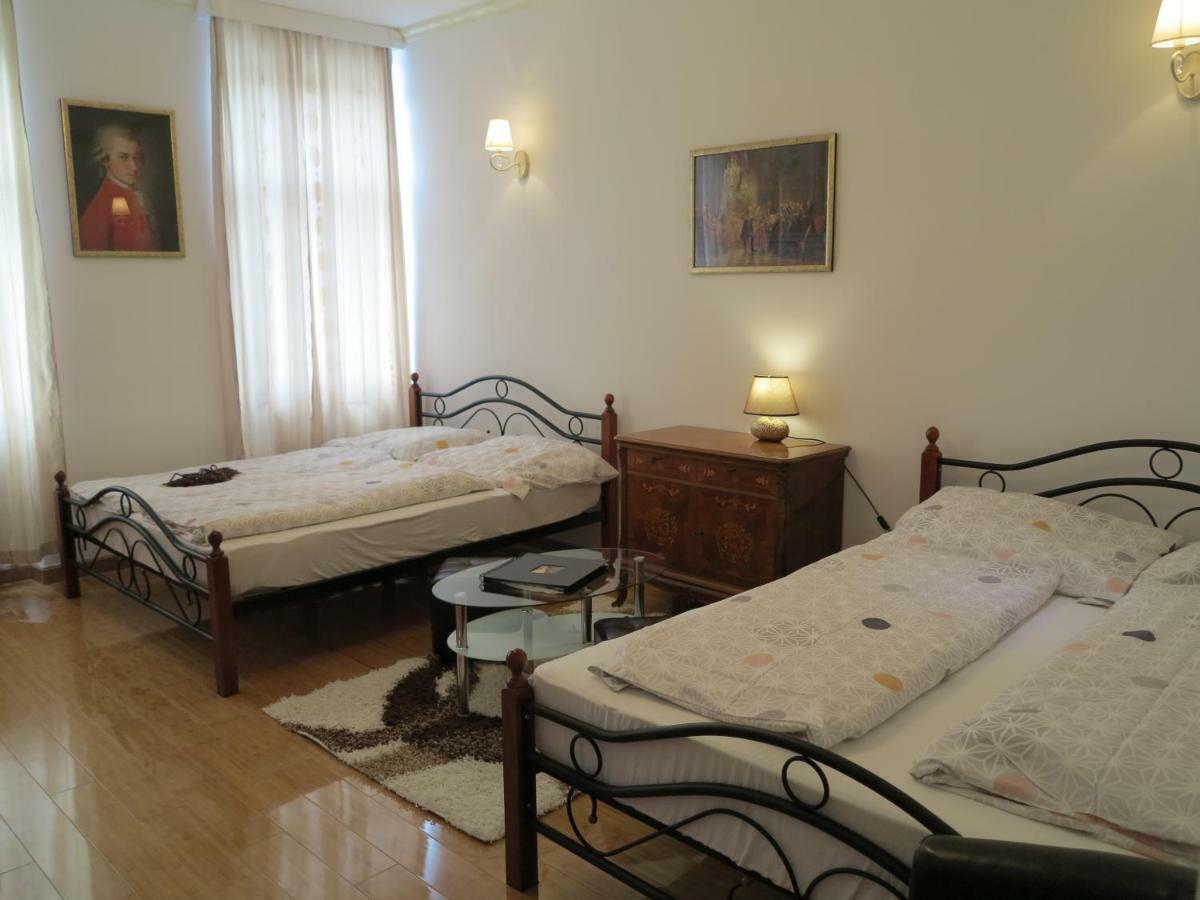 Small Luxury Kapitol Apartment Βιέννη Εξωτερικό φωτογραφία