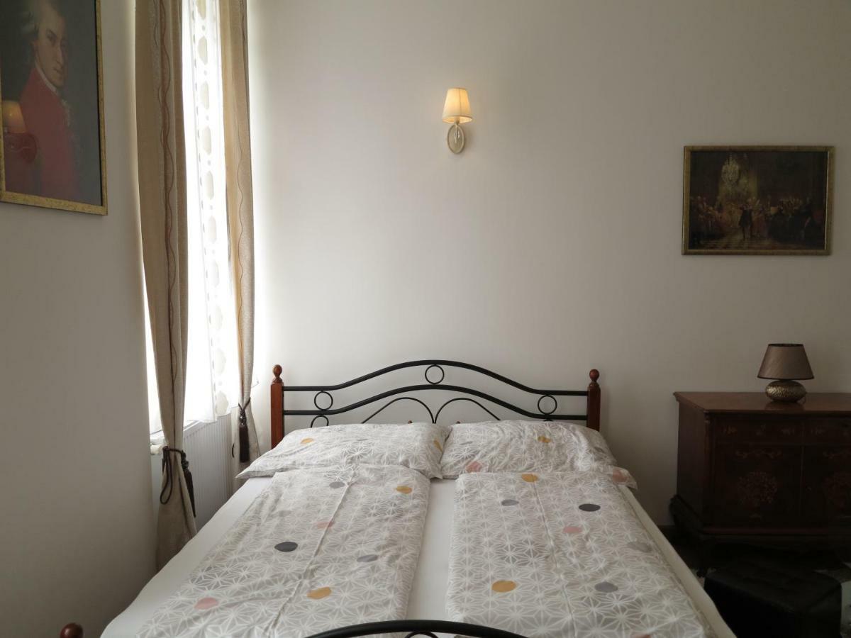 Small Luxury Kapitol Apartment Βιέννη Εξωτερικό φωτογραφία