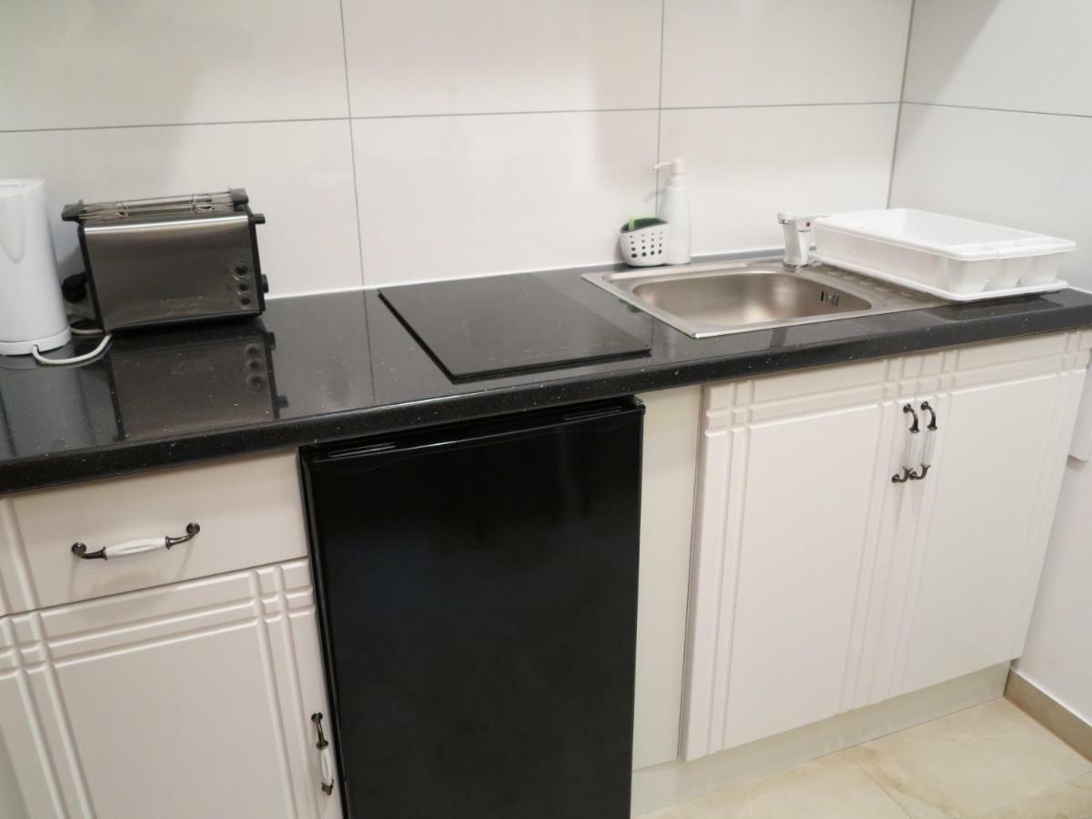 Small Luxury Kapitol Apartment Βιέννη Εξωτερικό φωτογραφία