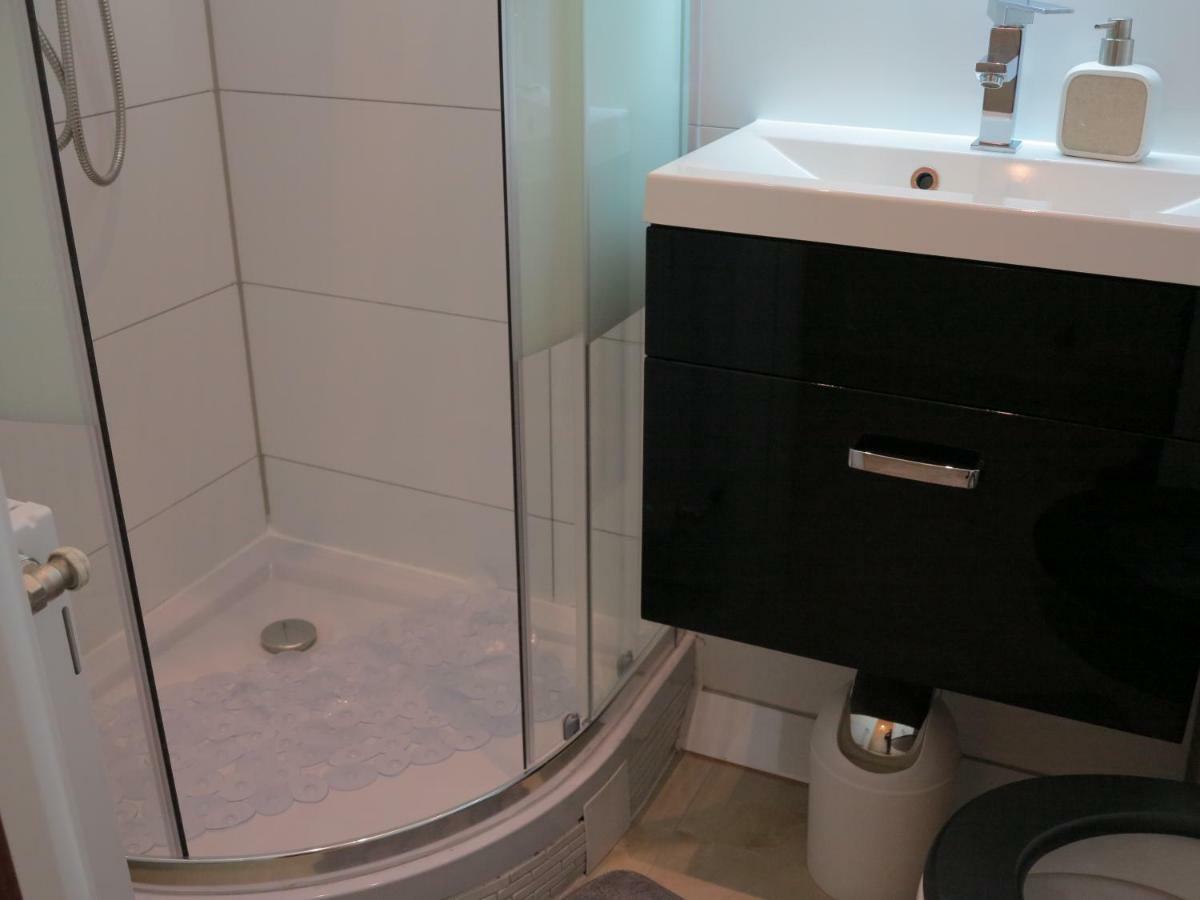 Small Luxury Kapitol Apartment Βιέννη Εξωτερικό φωτογραφία